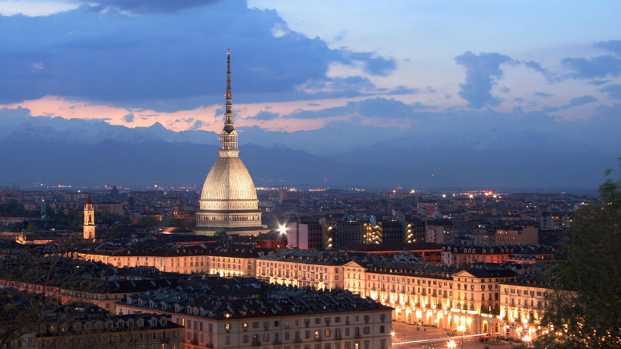 torino-citt-sera-luce.jpg